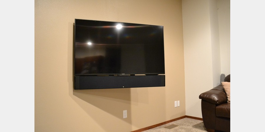 OmniMount OE120IW Recessed TV Mount Review