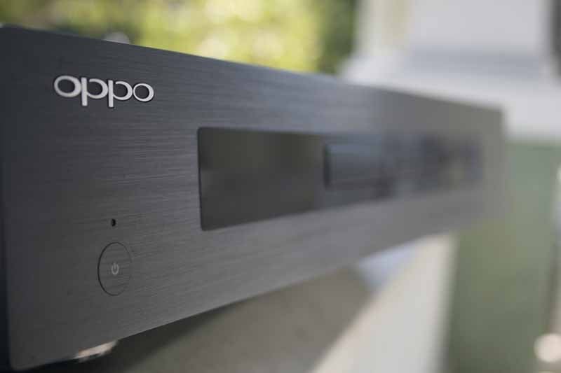 BDP-93 Universal 3D Blu-ray Player