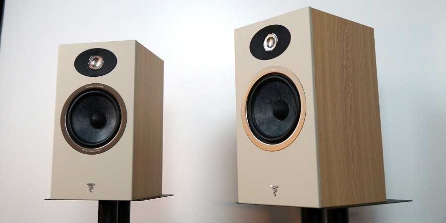 Bookshelf speaker hot sale reviews 2018