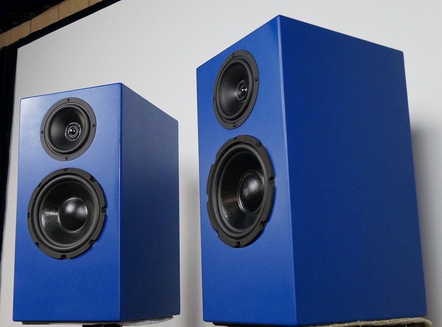 Three way best sale bookshelf speakers