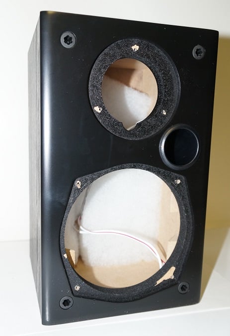 Polk Audio T15 Bookshelf Speakers Review: Simple and Effective