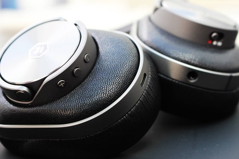 Master Dynamic MW60 Wireless Headphones Review Audioholics