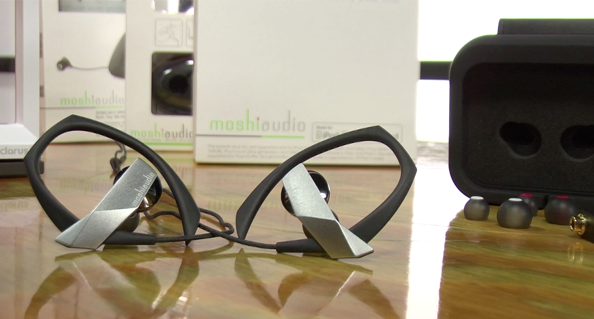 Moshi Audio Clarus Premium Earphones Review | Audioholics