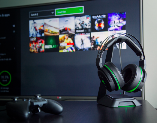 Razer Unveils Thresher Ultimate Wireless Headsets for PC Xbox One