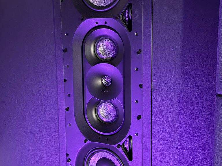 1000 Utopia angled tweeter