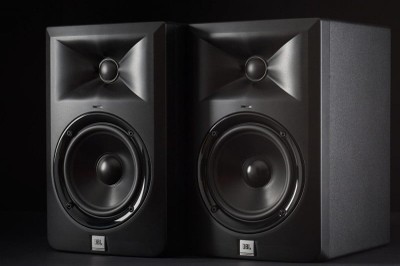 JBL LSR305