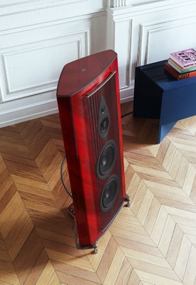 Sonus faber Stradivari in room